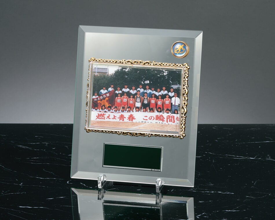 フォトフレーム付きミラーガラス盾：BM-8875