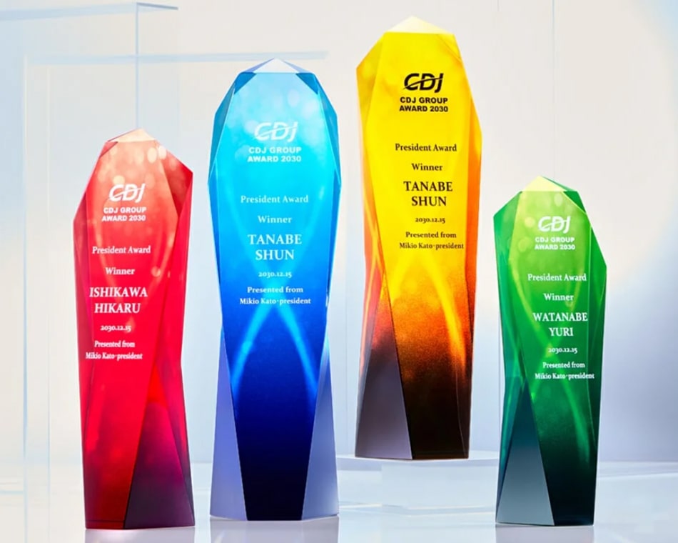 光学ガラス製フルカラートロフィー：SF.102